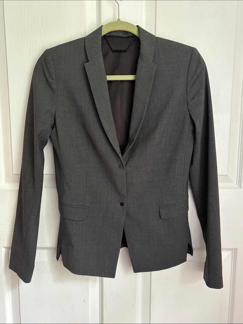ELIE TAHARI Tailored Gray Wool Women's Blazer 2 snap button Size 4 Side slit